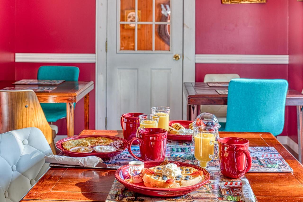 Maplecrest Mountain Treasure Bed And Breakfast المظهر الخارجي الصورة