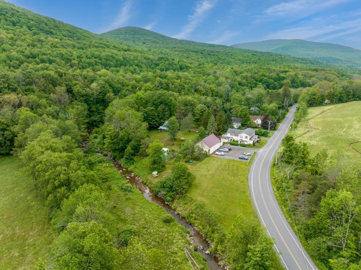 Maplecrest Mountain Treasure Bed And Breakfast المظهر الخارجي الصورة