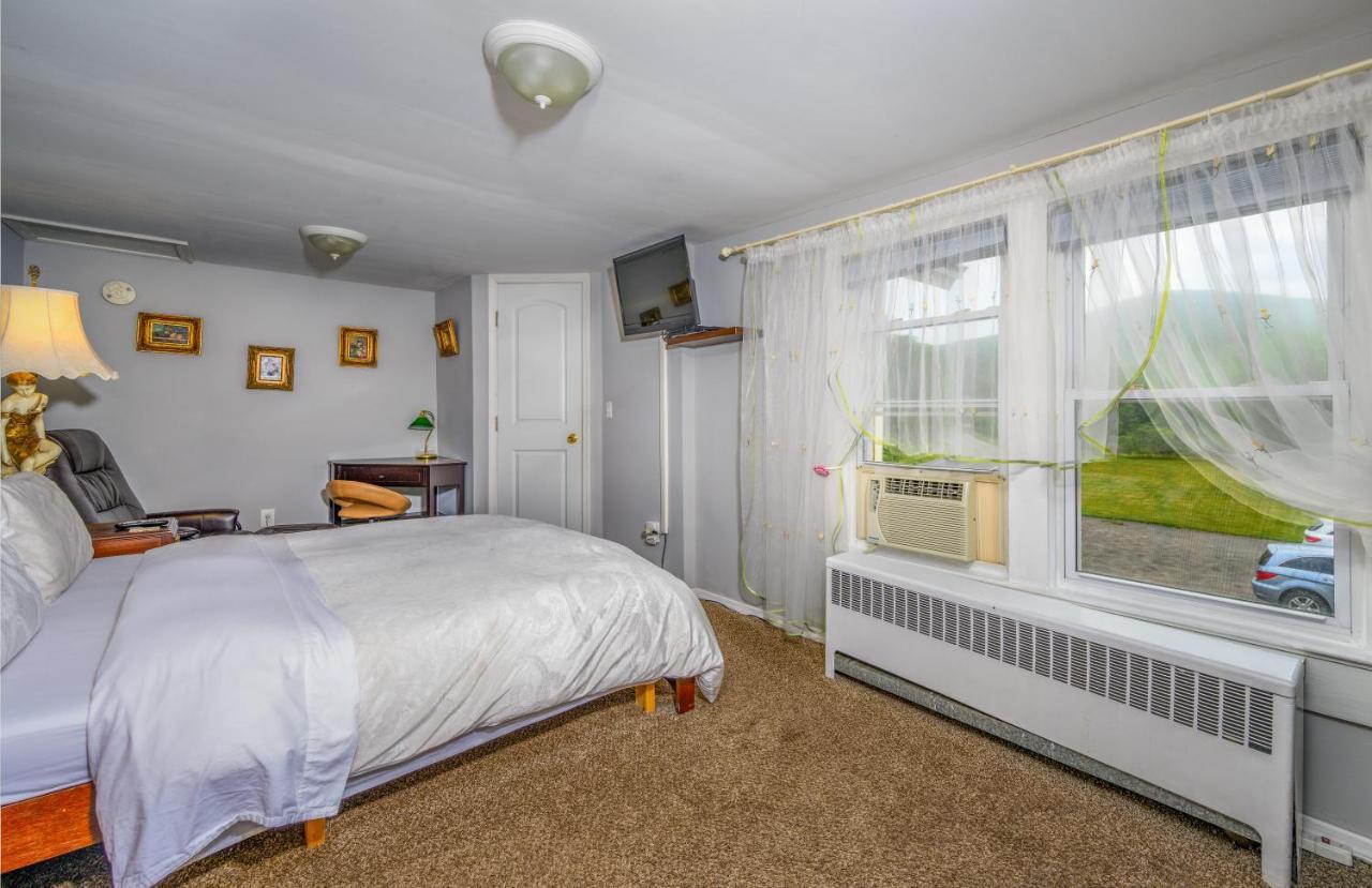 Maplecrest Mountain Treasure Bed And Breakfast المظهر الخارجي الصورة