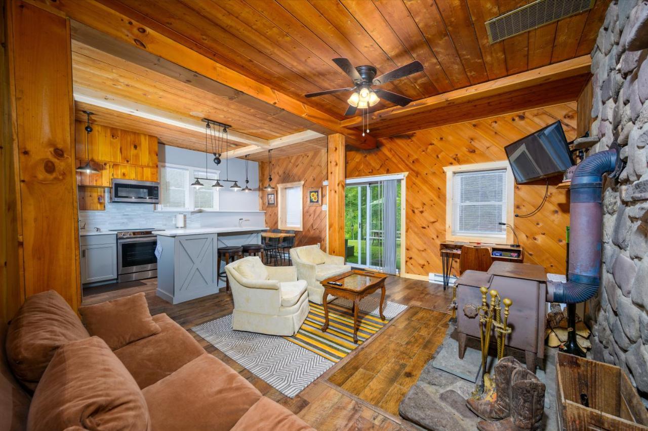 Maplecrest Mountain Treasure Bed And Breakfast المظهر الخارجي الصورة